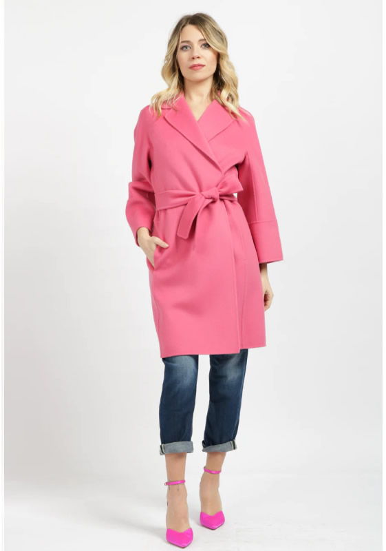 cappotti inverno 2024 23 Weekend Max Mara, cappotto vestaglia rosa